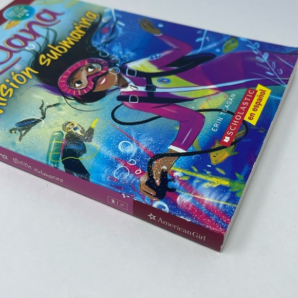 3/$15 AMERICAN GIRL: Luciana - Mision Submarina. Book 2
SPANISH VERSION - Picture 4 of 7